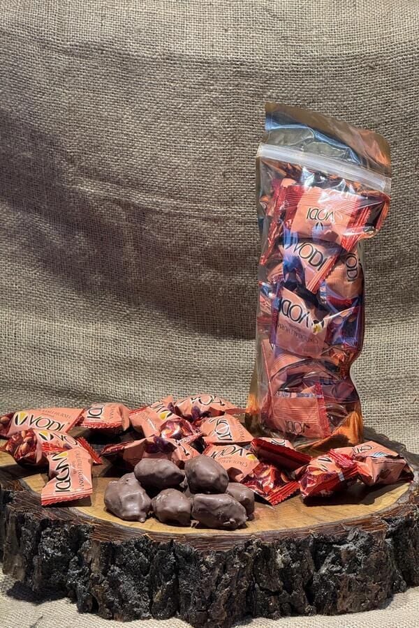 Sütlü Çikolatalı Bademli Hurma (500gr)