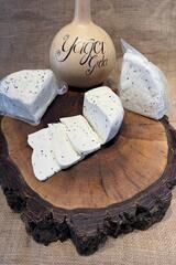 Çörekotlu Köy Tipi Peynir(350-450GR)